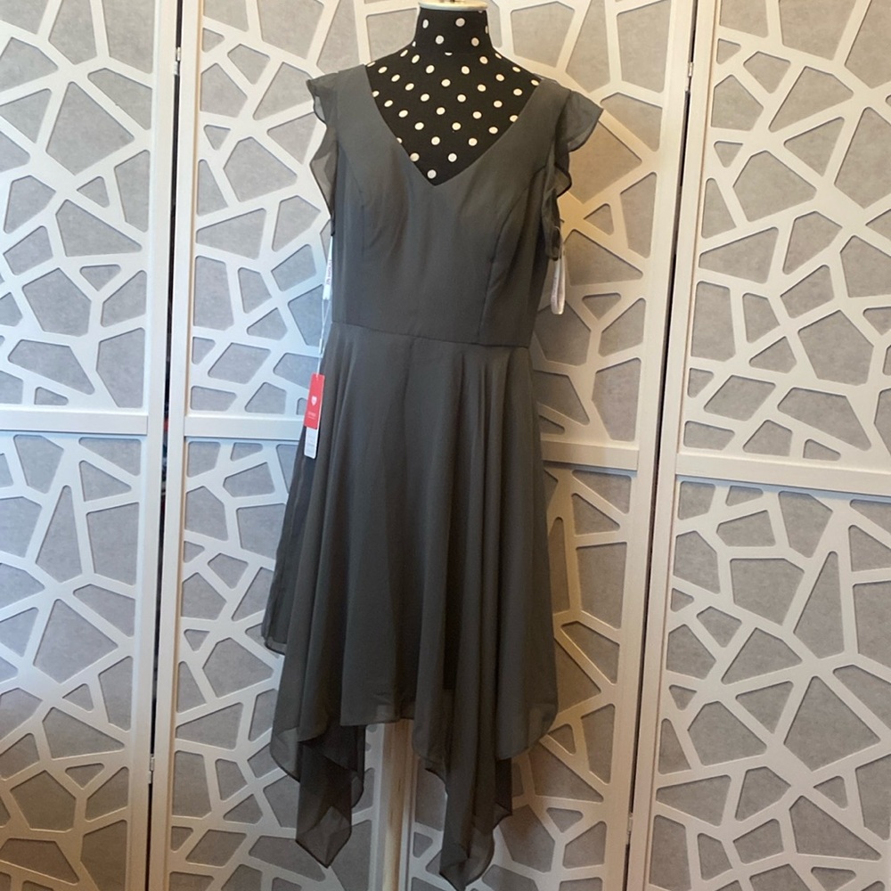 JJ’s House; Mother of the Bride Dress; Grey; Size 14